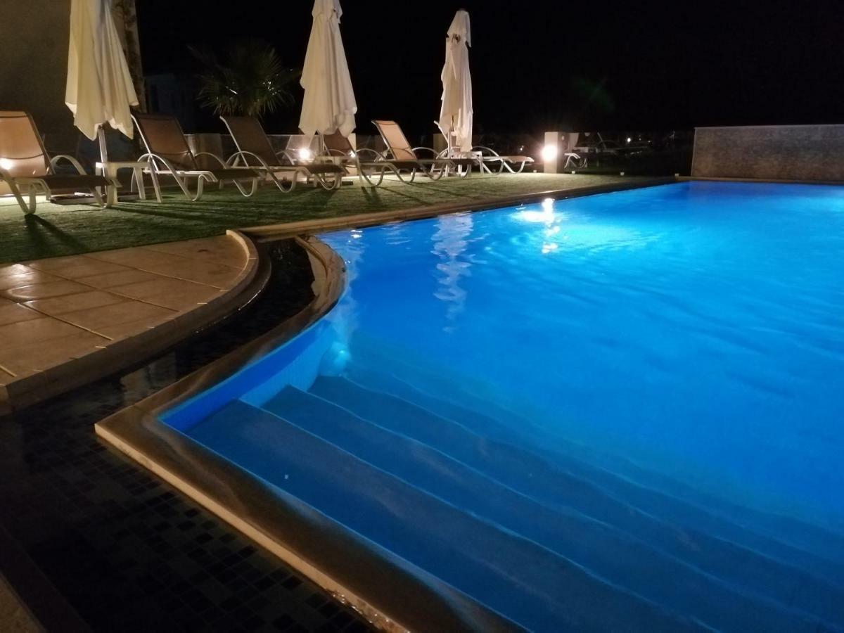 Carisa Maleme Hotel Kültér fotó